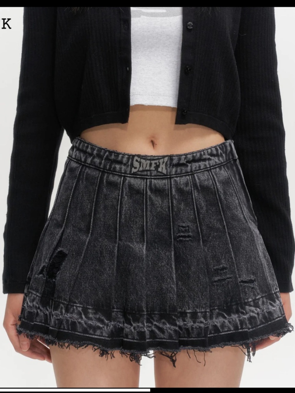SMFK WILDERNESS WANDERING BLACK PLEATED SHORT SKIRT
